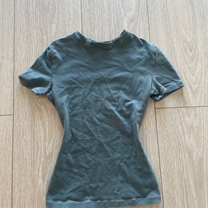 Skims XXS Tshirt